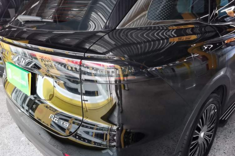 Used Chery Fengyun T9 2024 210 Ultra-Long Range Luxury Version 5 Seats Manganese Iron Phosphate Lithium Right Rear Taillight