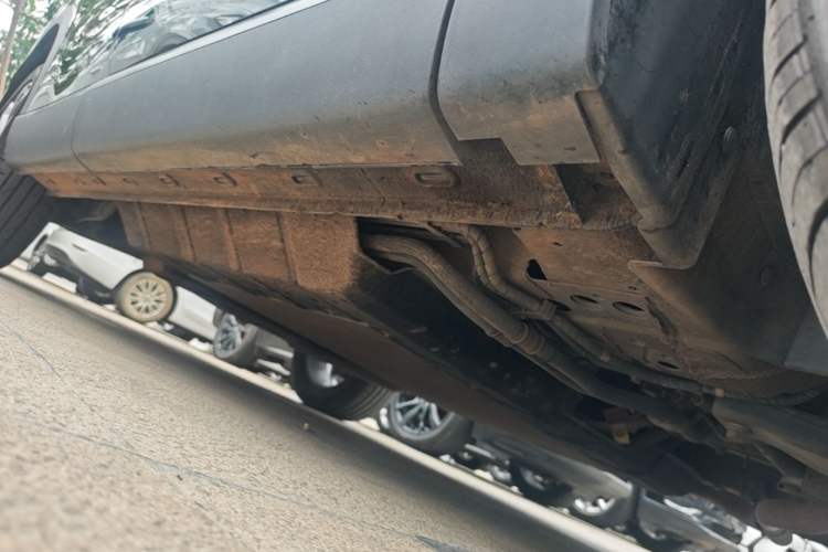 Used Chery Fengyun T9 2024 120 Long-Range Comfort Version 7-Seater Lithium-Ion Battery Right Side Sill