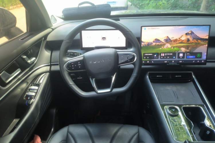 Used Chery Fengyun T9 2024 120 Long-Range Flagship Version 7 Seats Ternary Lithium Steering Wheel