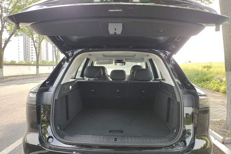 Used Chery Fengyun T9 2024 120 Long-Range Luxury Version 5 Seats Ternary Lithium Trunk