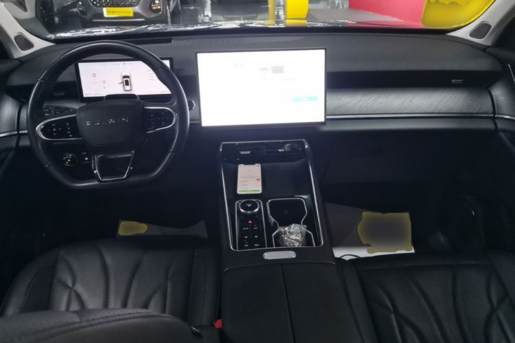 Used Chery Fengyun T9 2024 120 Long-Range Flagship Version 7 Seats Ternary Lithium Center Console