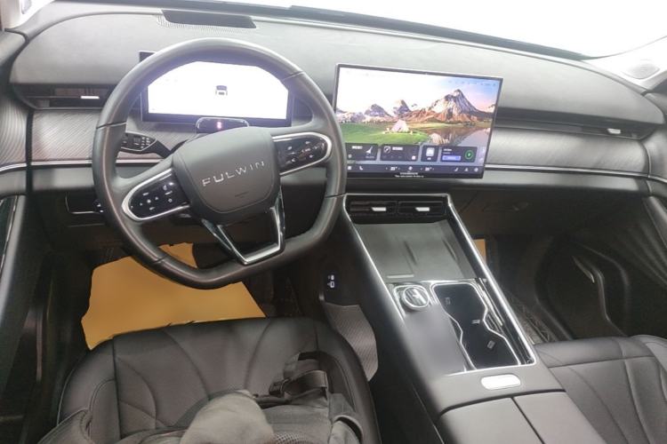Used Chery Fengyun T9 2024 120 Long-Range Flagship Version 7 Seats Ternary Lithium Center Console