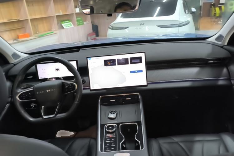 Used Chery Fengyun T9 2024 120 Long-Range Flagship Version 7 Seats Ternary Lithium Center Console