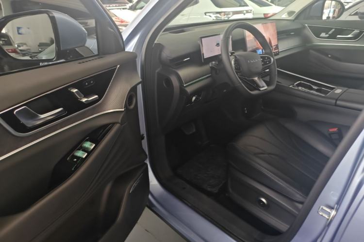 Used Chery Fengyun T9 2024 120 Long-Range Flagship Version 7 Seats Ternary Lithium Driver Seat