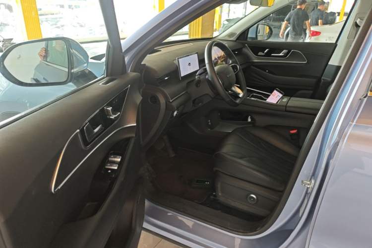 Used Chery Fengyun T9 2024 120 Long-Range Flagship Version 7 Seats Ternary Lithium Driver Seat