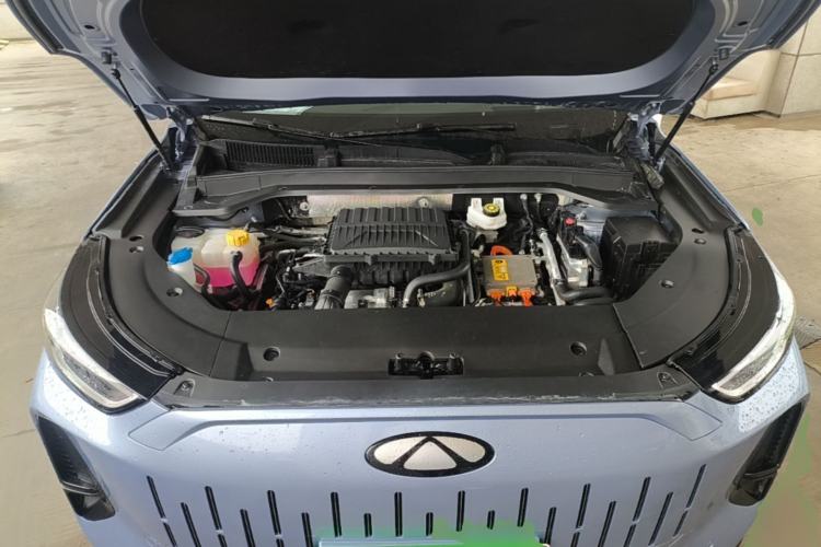 Used Chery Fengyun T9 2024 120 Long-Range Flagship Version 7 Seats Ternary Lithium Engine Bay