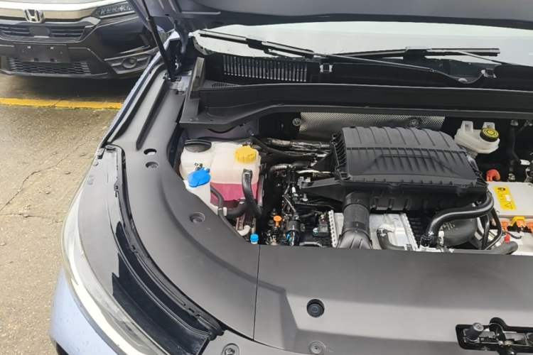 Used Chery Fengyun T9 2024 120 Long-Range Flagship Version 7 Seats Ternary Lithium Engine Bay Right