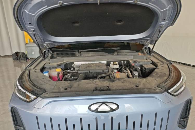 Used Chery Fengyun T9 2024 120 Long-Range Flagship Version 7 Seats Ternary Lithium Engine Bay