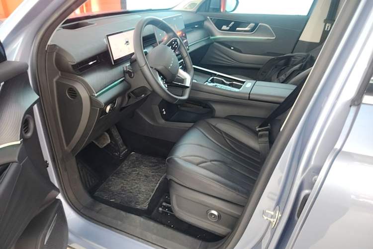 Used Chery Fengyun T9 2024 120 Long-Range Flagship Version 7 Seats Ternary Lithium Left Front Seat
