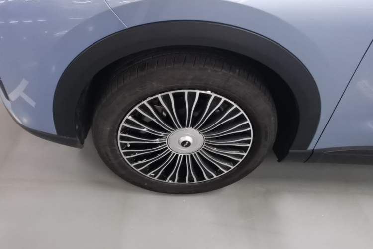 Used Chery Fengyun T9 2024 120 Long-Range Flagship Version 7 Seats Ternary Lithium Left Front Wheel Hub
