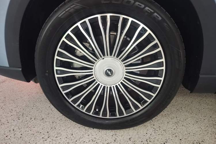 Used Chery Fengyun T9 2024 120 Long-Range Flagship Version 7 Seats Ternary Lithium Left Front Wheel Hub