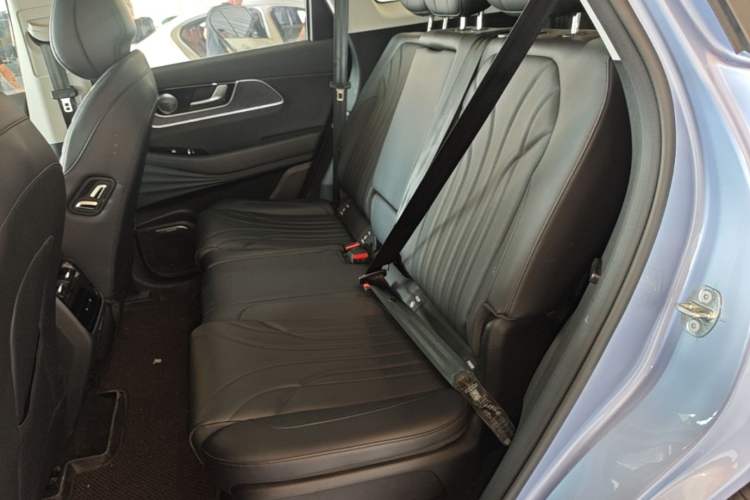 Used Chery Fengyun T9 2024 120 Long-Range Flagship Version 7 Seats Ternary Lithium Left Rear Seat