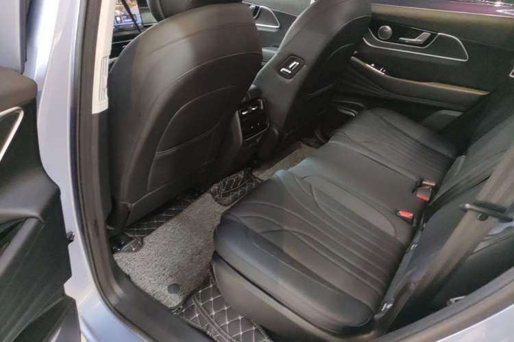Used Chery Fengyun T9 2024 120 Long-Range Flagship Version 7 Seats Ternary Lithium Left Rear Seat