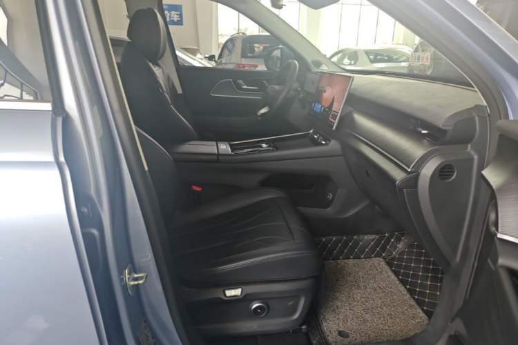 Used Chery Fengyun T9 2024 120 Long-Range Flagship Version 7 Seats Ternary Lithium Right Front Seat