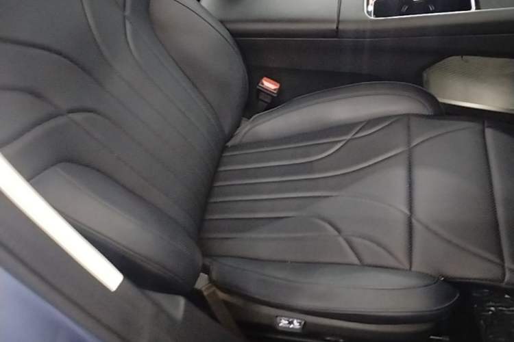Used Chery Fengyun T9 2024 120 Long-Range Flagship Version 7 Seats Ternary Lithium Right Front Seat