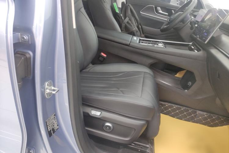 Used Chery Fengyun T9 2024 120 Long-Range Flagship Version 7 Seats Ternary Lithium Right Front Seat
