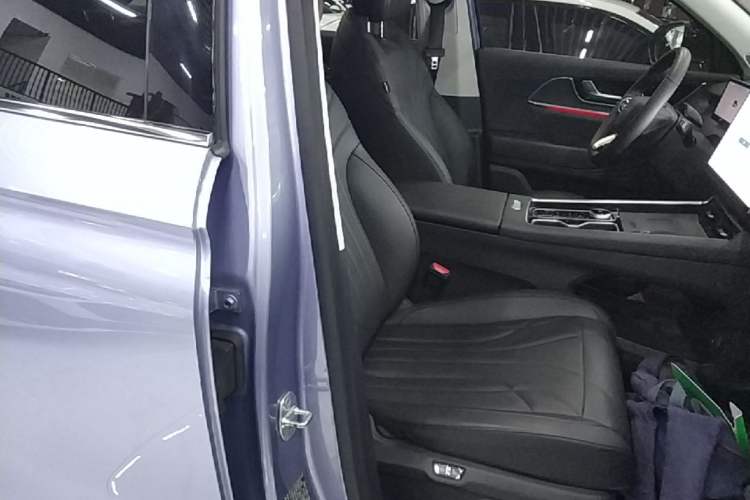 Used Chery Fengyun T9 2024 120 Long-Range Flagship Version 7 Seats Ternary Lithium Right Front Seat