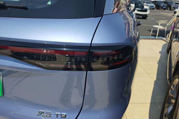Used Chery Fengyun T9 2024 120 Long-Range Flagship Version 7 Seats Ternary Lithium Right Rear Taillight