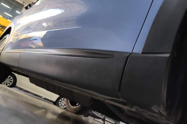 Used Chery Fengyun T9 2024 120 Long-Range Flagship Version 7 Seats Ternary Lithium Right Side Sill