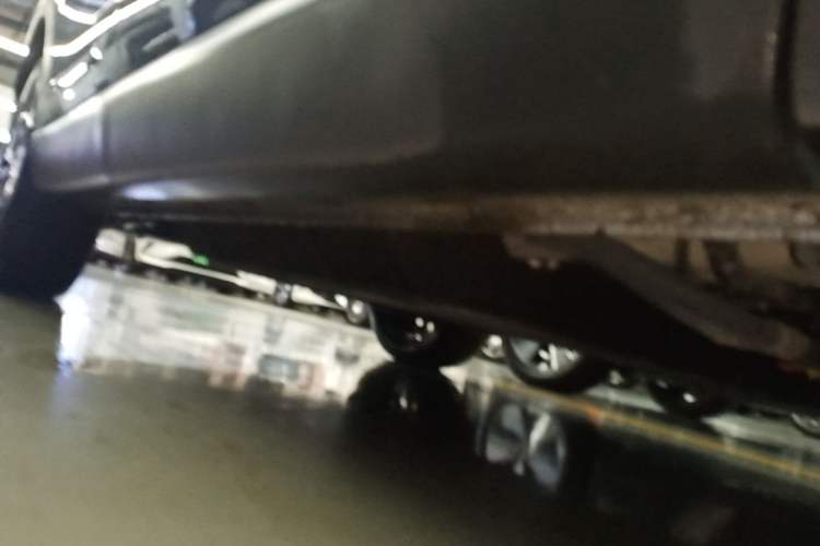 Used Chery Fengyun T9 2024 120 Long-Range Flagship Version 7 Seats Ternary Lithium Right Side Sill