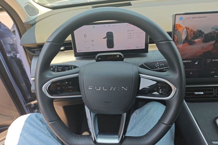 Used Chery Fengyun T9 2024 120 Long-Range Flagship Version 7 Seats Ternary Lithium Steering Wheel