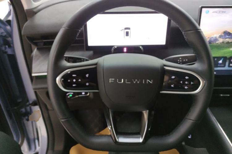 Used Chery Fengyun T9 2024 120 Long-Range Flagship Version 7 Seats Ternary Lithium Steering Wheel