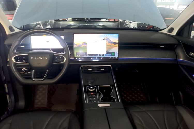 Used Chery Fengyun T9 2024 120 Long-Range Flagship Version 7 Seats Ternary Lithium Center Console