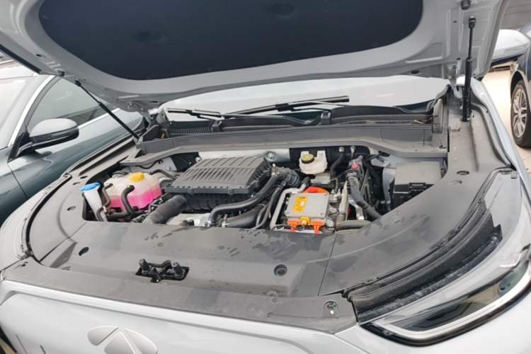 Used Chery Fengyun T9 2024 120 Long-Range Comfort Version 5 Seats Lithium Iron Phosphate Engine Bay