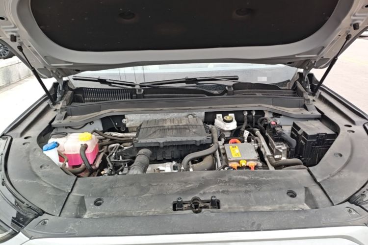Used Chery Fengyun T9 2024 120 Long-Range Flagship Version 7 Seats Ternary Lithium Engine Bay