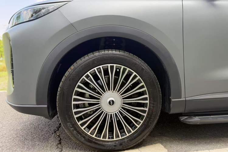 Used Chery Fengyun T9 2024 120 Long-Range Flagship Version 7 Seats Ternary Lithium Exterior 11