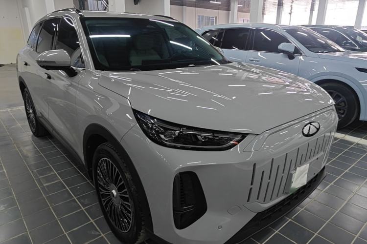 Used Chery Fengyun T9 2024 120 Long-Range Flagship Version 7 Seats Ternary Lithium Front Right 45 Deg