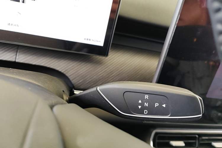 Used Chery Fengyun T9 2024 120 Long-Range Comfort Version 5 Seats Lithium Iron Phosphate Gear Lever