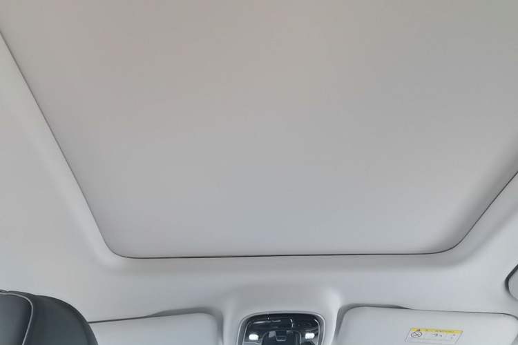 Used Chery Fengyun T9 2024 120 Long-Range Luxury Version 5 Seats Lithium Iron Phosphate Headliner