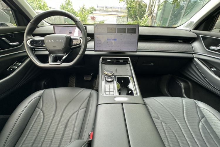 Used Chery Fengyun T9 2024 120 Long-Range Comfort Version 5 Seats Lithium Iron Phosphate Interior 1