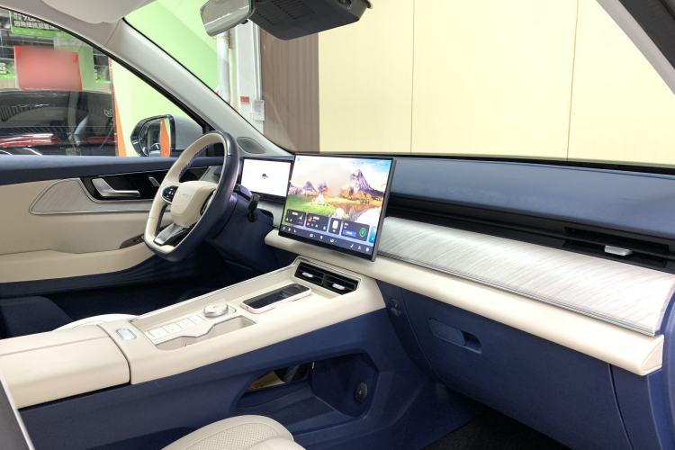 Used Chery Fengyun T9 2024 120 Long-Range Flagship Version 7 Seats Ternary Lithium Interior 5