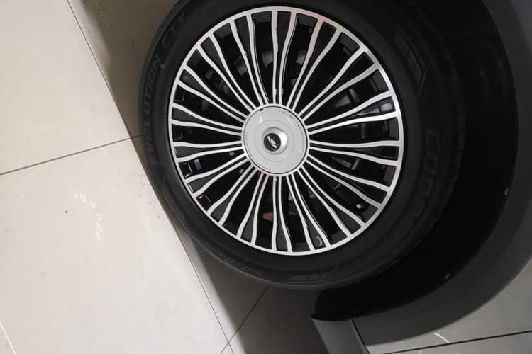 Used Chery Fengyun T9 2024 120 Long-Range Flagship Version 7 Seats Ternary Lithium Left Front Wheel Hub