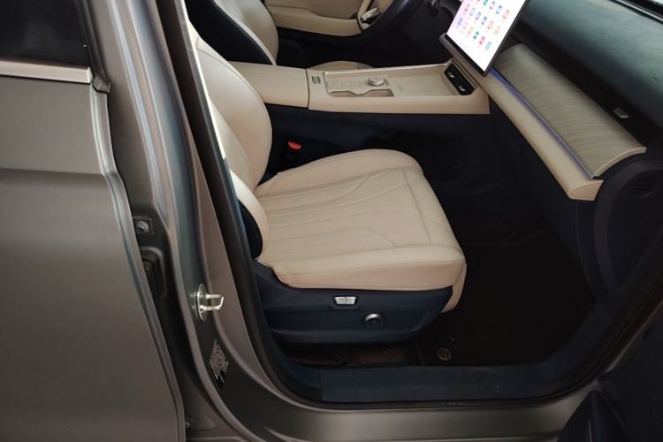 Used Chery Fengyun T9 2024 120 Long-Range Flagship Version 7 Seats Ternary Lithium Right Front Seat