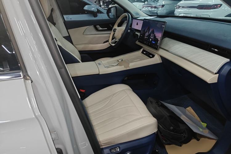 Used Chery Fengyun T9 2024 120 Long-Range Flagship Version 7 Seats Ternary Lithium Right Front Seat