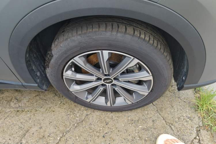 Used Chery Fengyun T9 2024 Restyled 120 Long-Range Version Comfort Trim 5 Seats Lithium Iron Phosphate Right Front Wheel Hub
