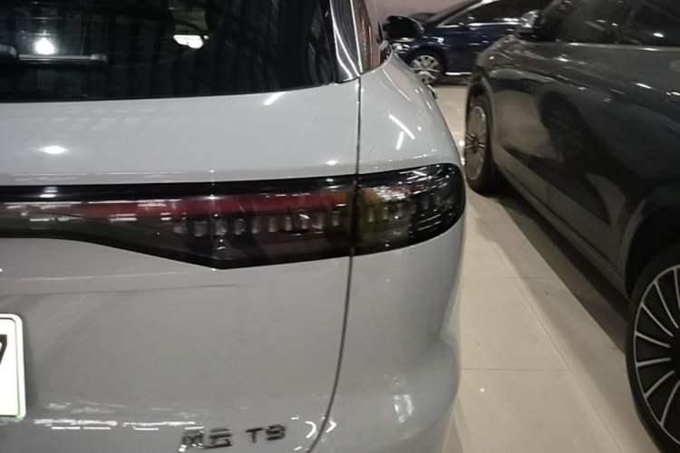 Used Chery Fengyun T9 2024 120 Long-Range Comfort Version 5 Seats Lithium Iron Phosphate Right Rear Taillight
