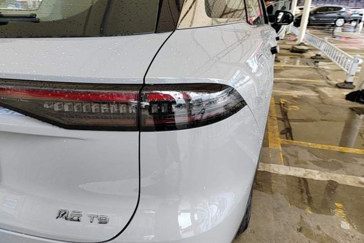 Used Chery Fengyun T9 2024 120 Long-Range Comfort Version 5 Seats Lithium Iron Phosphate Right Rear Taillight