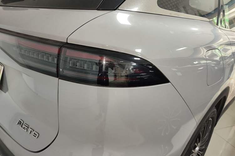 Used Chery Fengyun T9 2024 120 Long-Range Flagship Version 7 Seats Ternary Lithium Right Rear Taillight