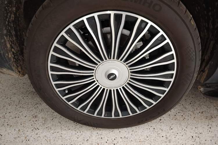 Used Chery Fengyun T9 2024 120 Long-Range Flagship Version 7 Seats Ternary Lithium Right Rear Wheel Hub