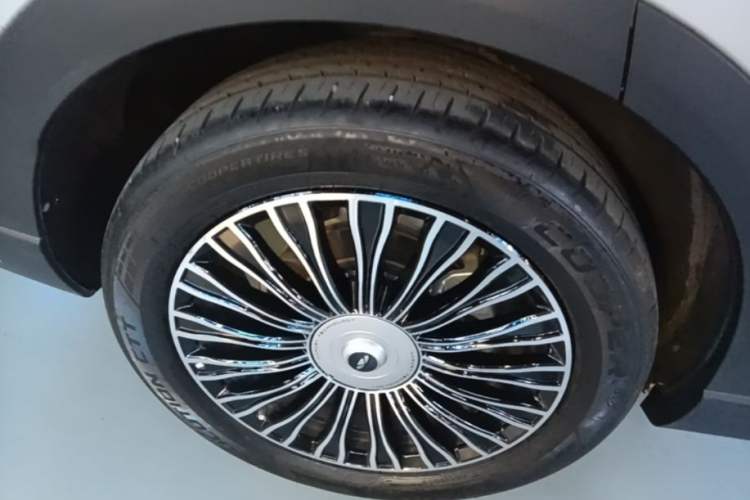 Used Chery Fengyun T9 2024 120 Long-Range Flagship Version 7 Seats Ternary Lithium Right Rear Wheel Hub