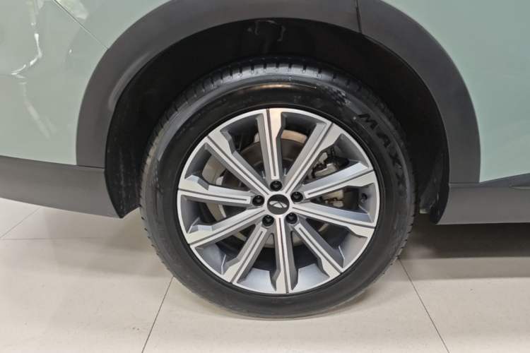 Used Chery Fengyun T9 2024 120 Long-Range Comfort Version 5-Seater with Ternary Lithium Battery Right Rear Wheel Hub