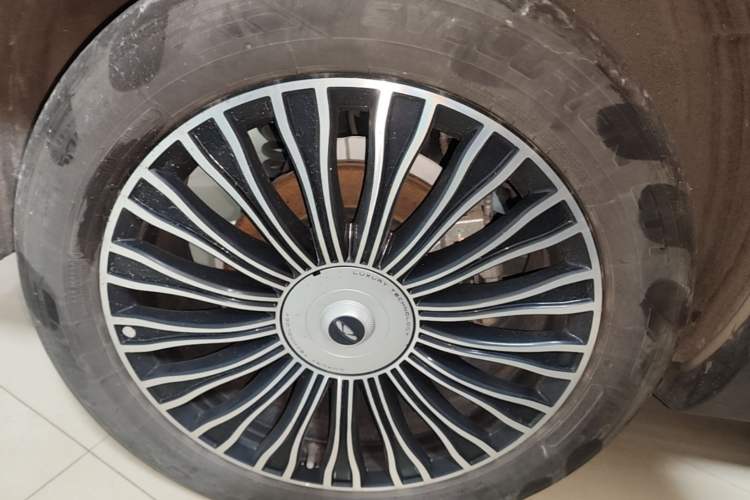 Used Chery Fengyun T9 2024 120 Long-Range Flagship Version 7 Seats Ternary Lithium Right Rear Wheel Hub