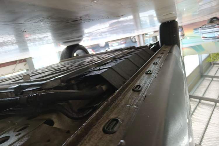 Used Chery Fengyun T9 2024 120 Long-Range Comfort Version 7 Seats Lithium Iron Phosphate Right Side Sill