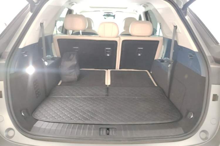Used Chery Fengyun T9 2024 120 Long-Range Flagship Version 7 Seats Ternary Lithium Trunk