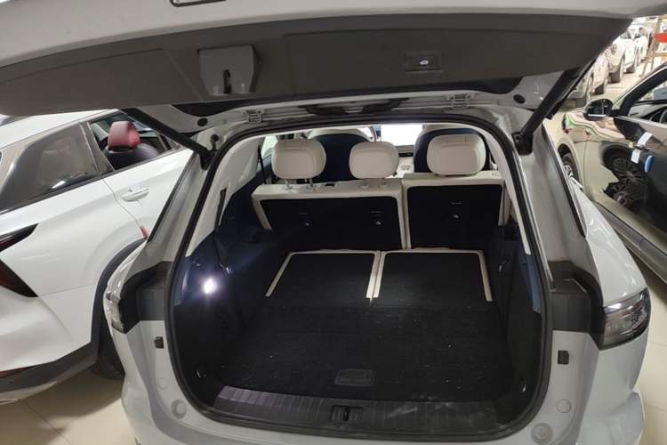 Used Chery Fengyun T9 2024 120 Long-Range Flagship Version 7 Seats Ternary Lithium Trunk