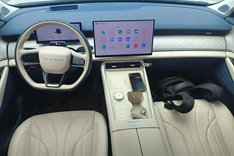 Used Chery Fengyun T9 2024 120 Long-Range Flagship Version 7 Seats Ternary Lithium Center Console